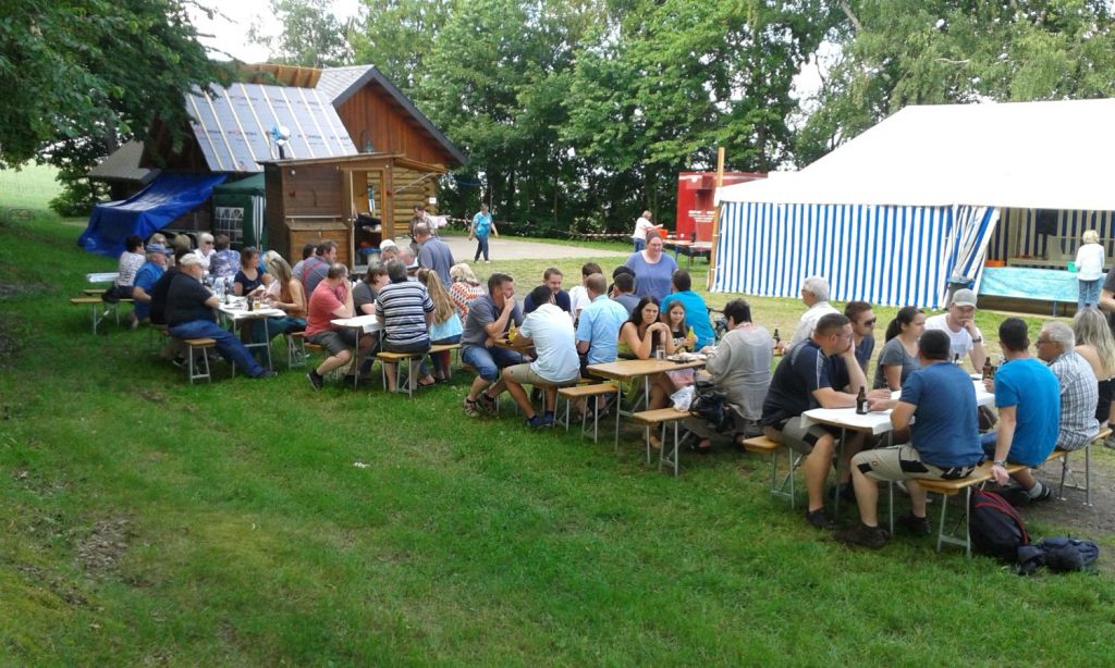 Hähnchenfest auf dem Uhler Kopf